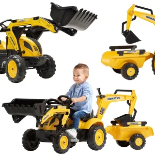 Komatsu pedāļu traktors ar ekskavatora kausu un piekabi, 2–5 gadi