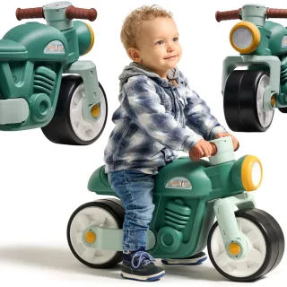 Vintage zaļais motocikls-āmbraucamais